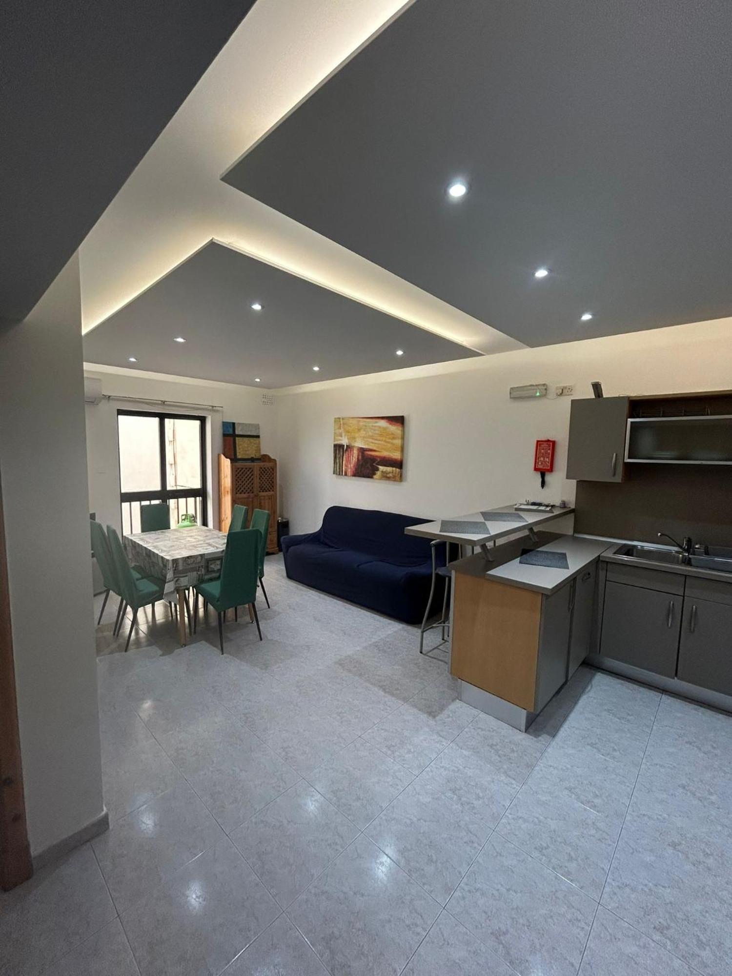 No 6 Poseidon Apartment Saint Julian's Ngoại thất bức ảnh